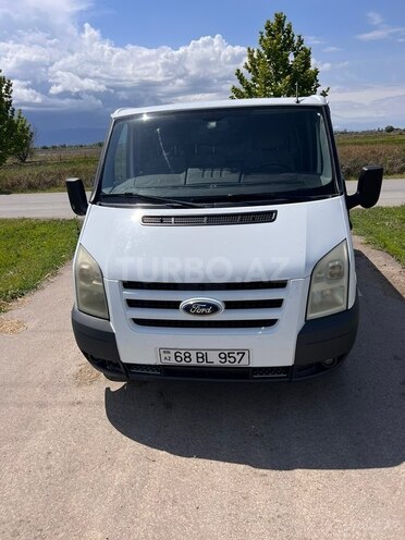 Ford Transit-1