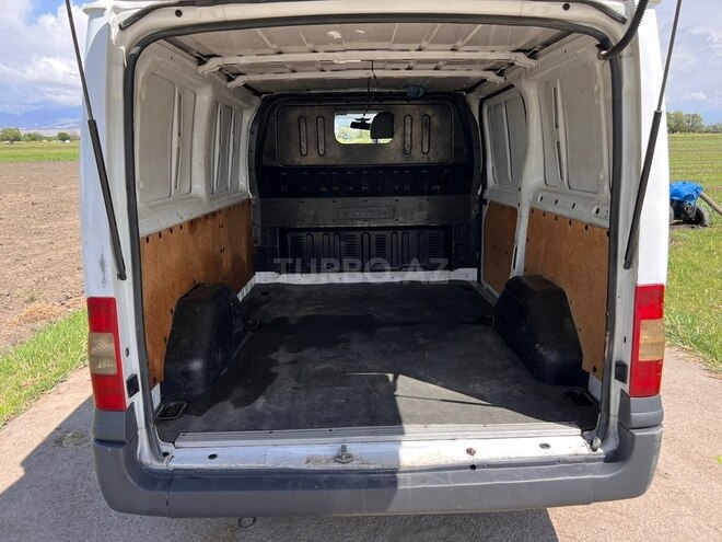 Ford Transit-7