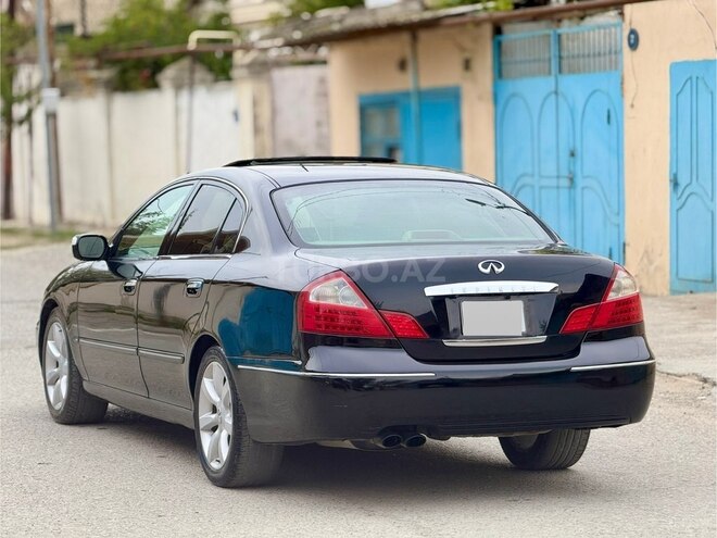 Infiniti Q45-8