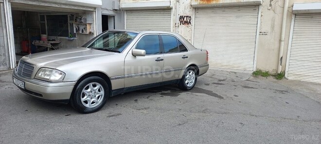 Mercedes C 180-10