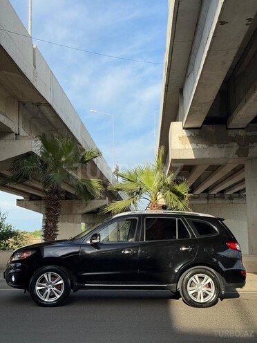 Hyundai Santa Fe-9