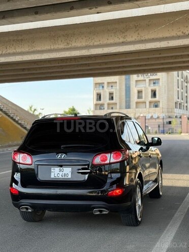 Hyundai Santa Fe-6