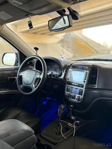 Hyundai Santa Fe-4