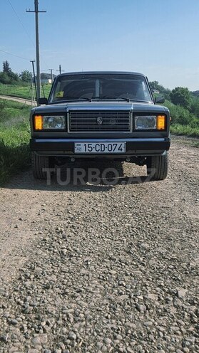 LADA (VAZ) 2107-1