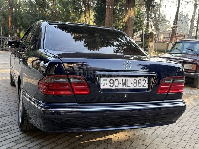 Mercedes E 220-19