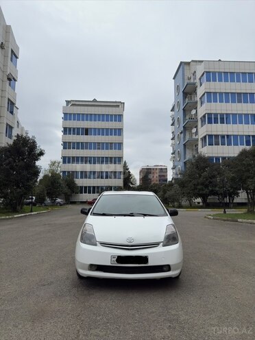 Toyota Prius-1