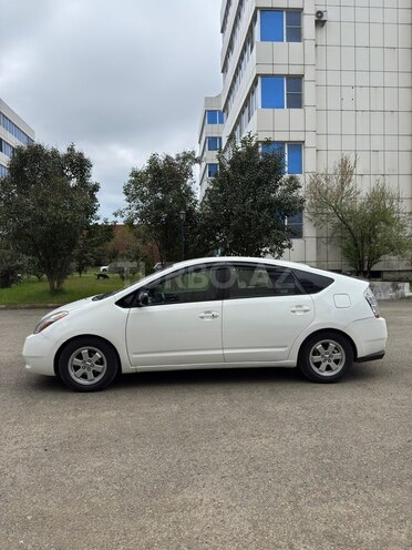 Toyota Prius-3