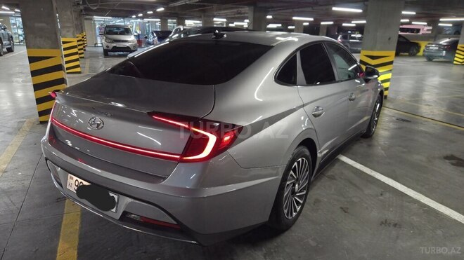 Hyundai Sonata-6