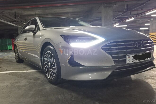 Hyundai Sonata-2