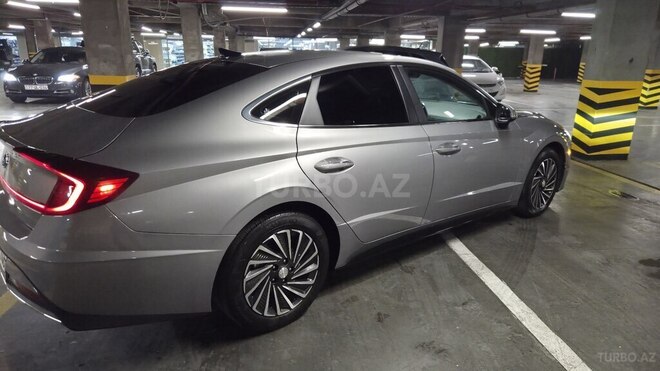 Hyundai Sonata-8