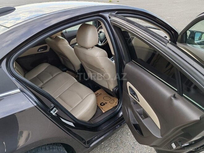 Chevrolet Cruze-2