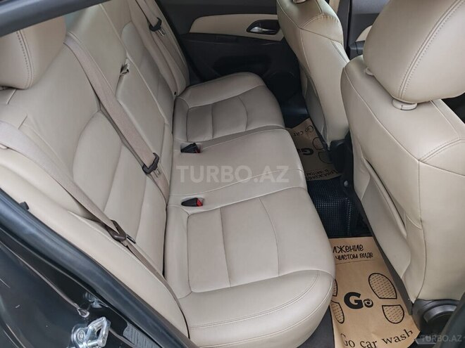 Chevrolet Cruze-5