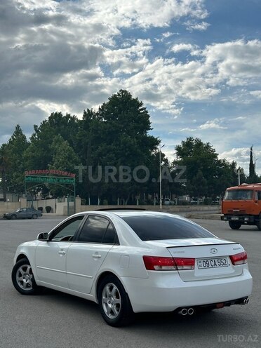 Hyundai Sonata-2