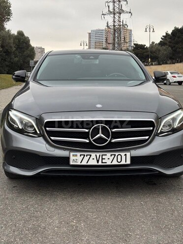 Mercedes E 300-2