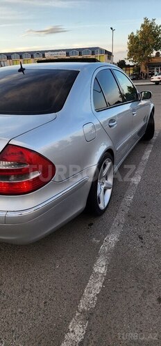 Mercedes E 240-6