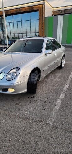 Mercedes E 240-3