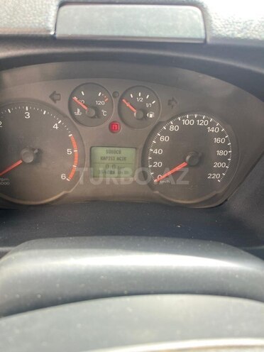 Ford Transit-6