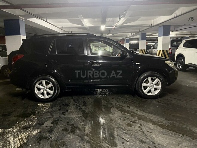 Toyota RAV4-7