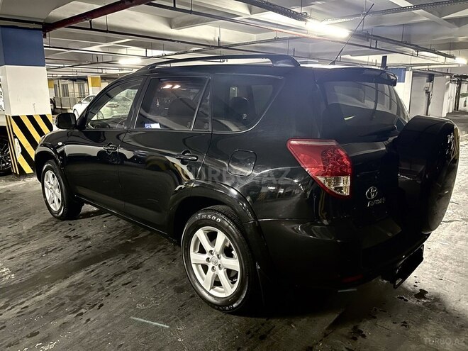 Toyota RAV4-3