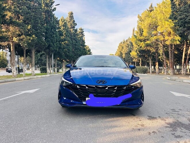 Hyundai Elantra-2