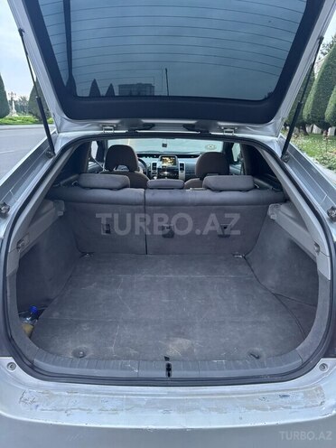 Toyota Prius-10