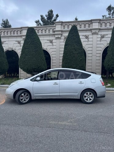 Toyota Prius-9
