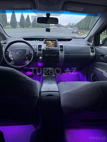 Toyota Prius-14