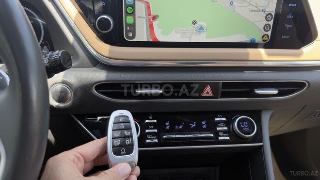 Hyundai Sonata-8