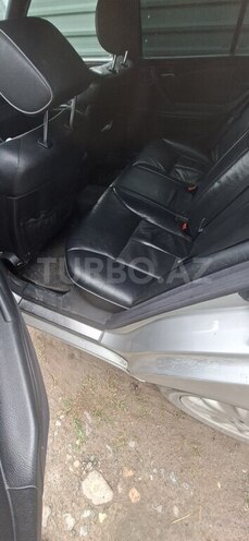 Mercedes E 270-5