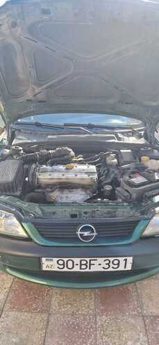 Opel Vectra-13