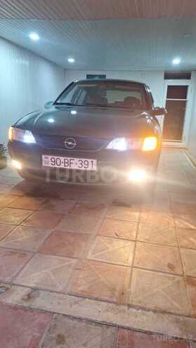 Opel Vectra-4