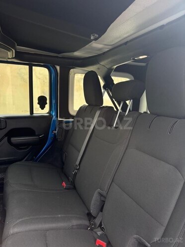 Jeep Wrangler-9
