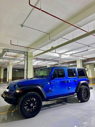 Jeep Wrangler-3