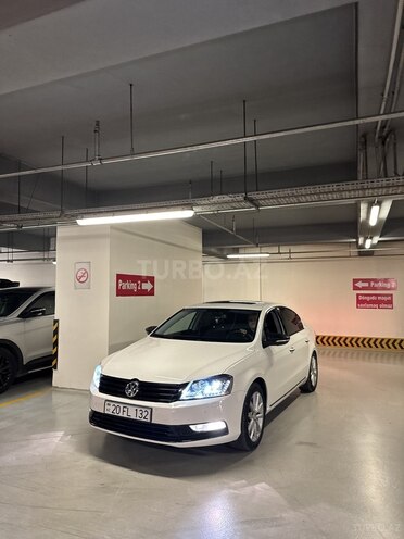 Volkswagen Passat-4