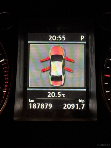Volkswagen Passat-12