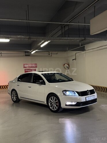 Volkswagen Passat-5