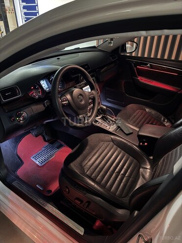 Volkswagen Passat-15