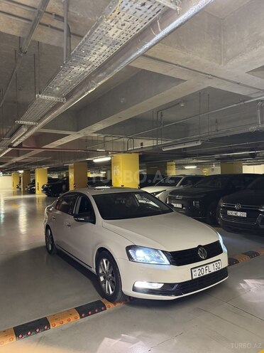 Volkswagen Passat-3