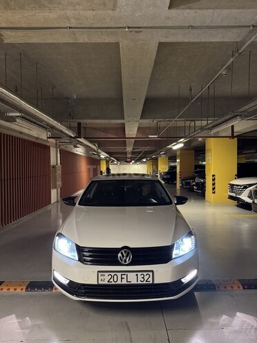 Volkswagen Passat-2