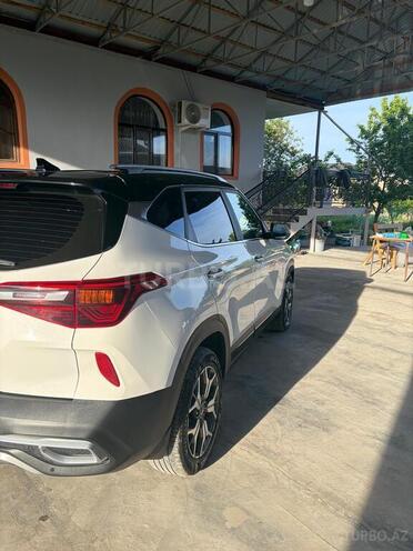 Kia Seltos-3