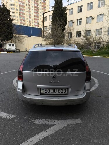 Renault Megane-5