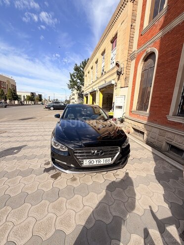 Hyundai Grandeur-1