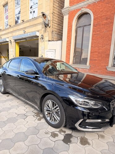 Hyundai Grandeur-11