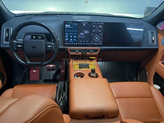Li Auto L7-8
