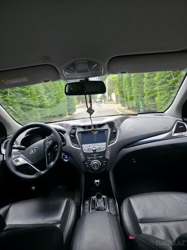 Hyundai Santa Fe-6
