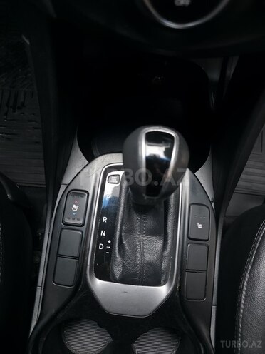 Hyundai Santa Fe-8