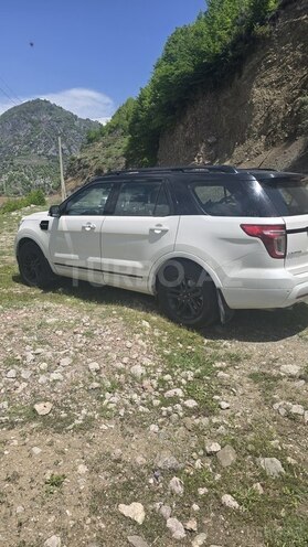 Ford Explorer-6