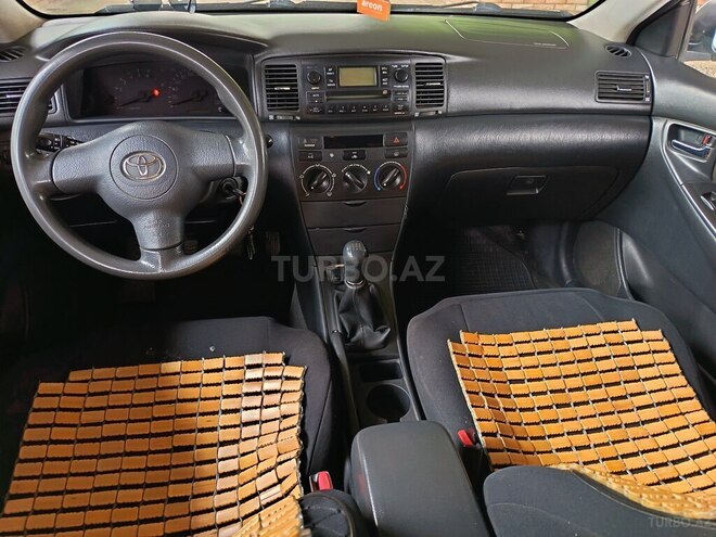 Toyota Corolla-6