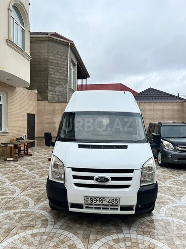 Ford Transit-1