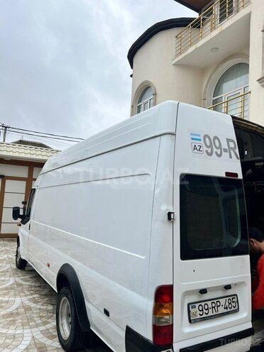 Ford Transit-8